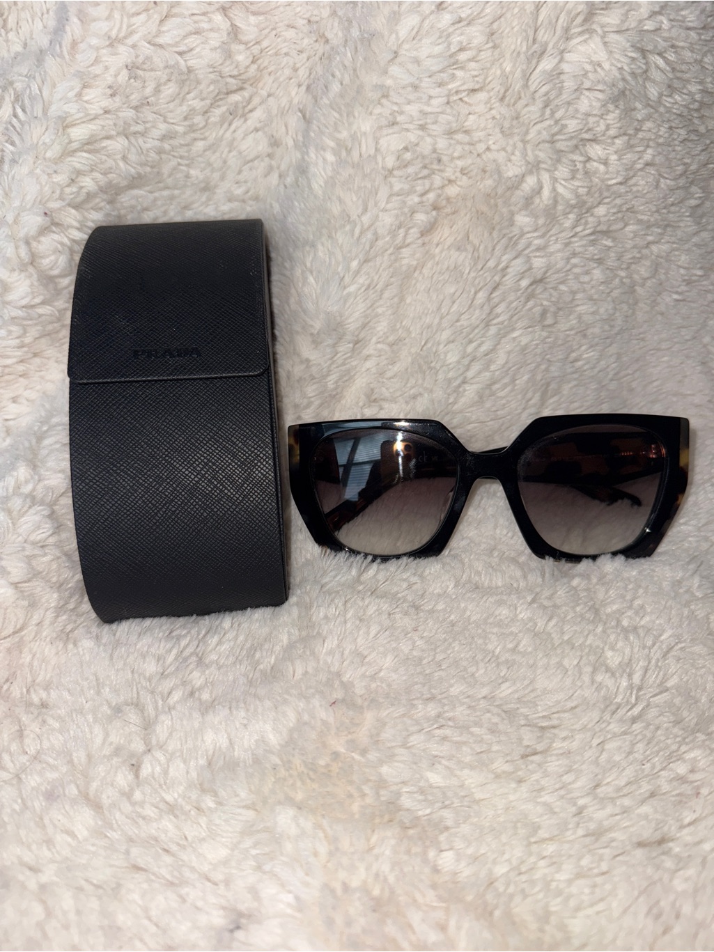 Prada 55mm Gradient Rectangular Sunglasses Blk/Tort